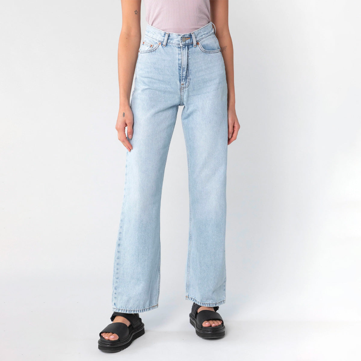 Echo Straight Jeans - Bleach Sky