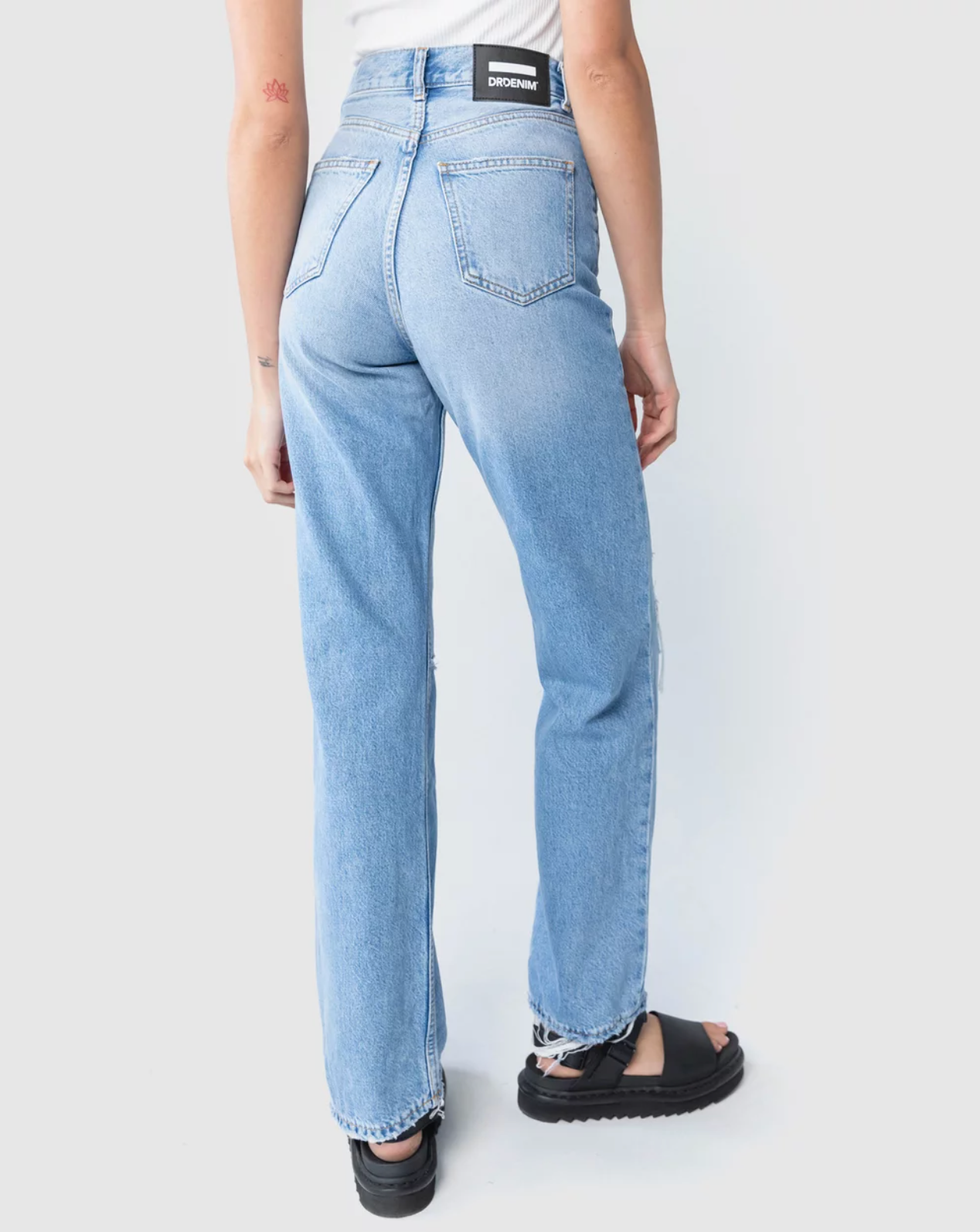 Echo Straight Jeans - Empress Sky Blue Rip